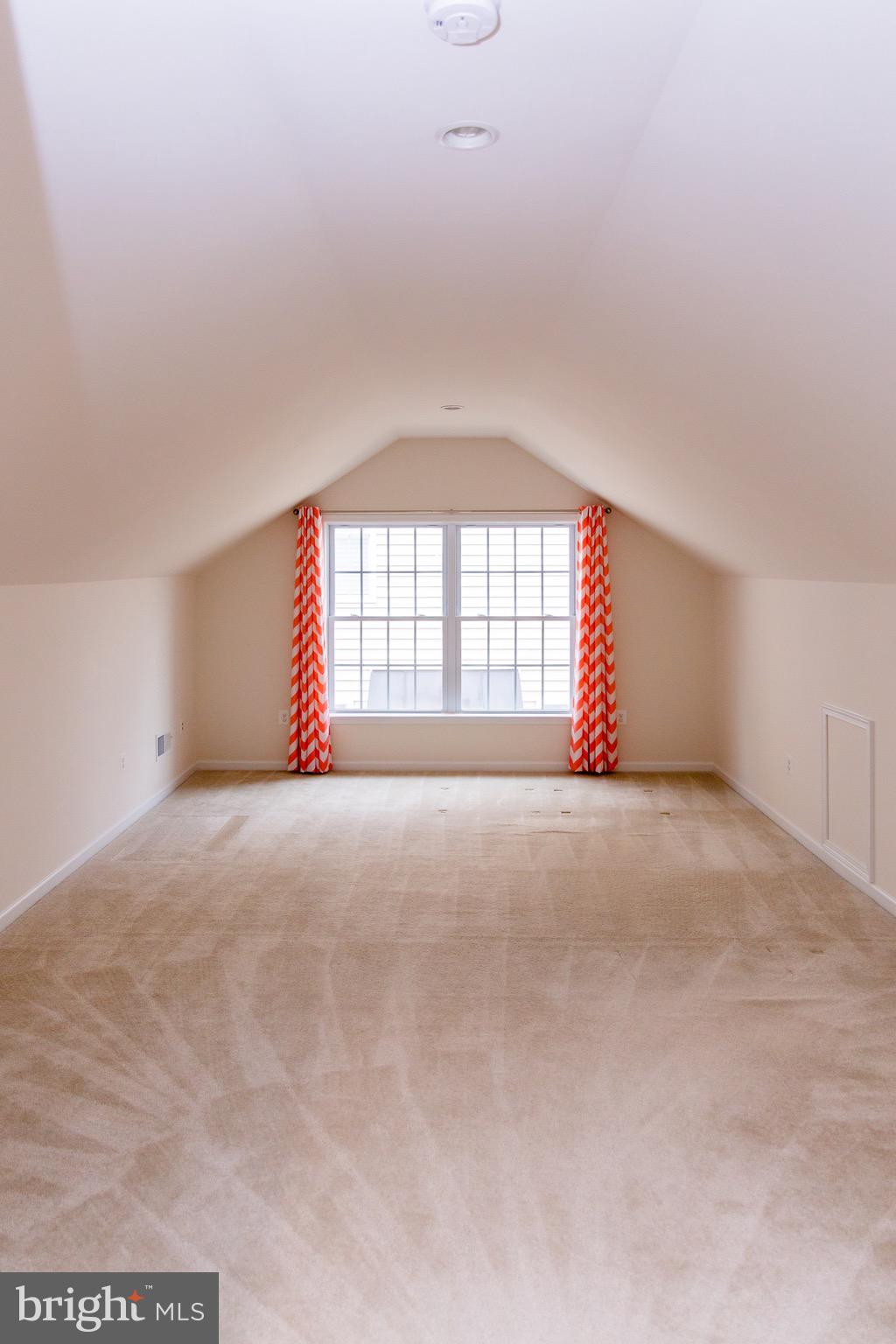 LENAH MILL - Residential