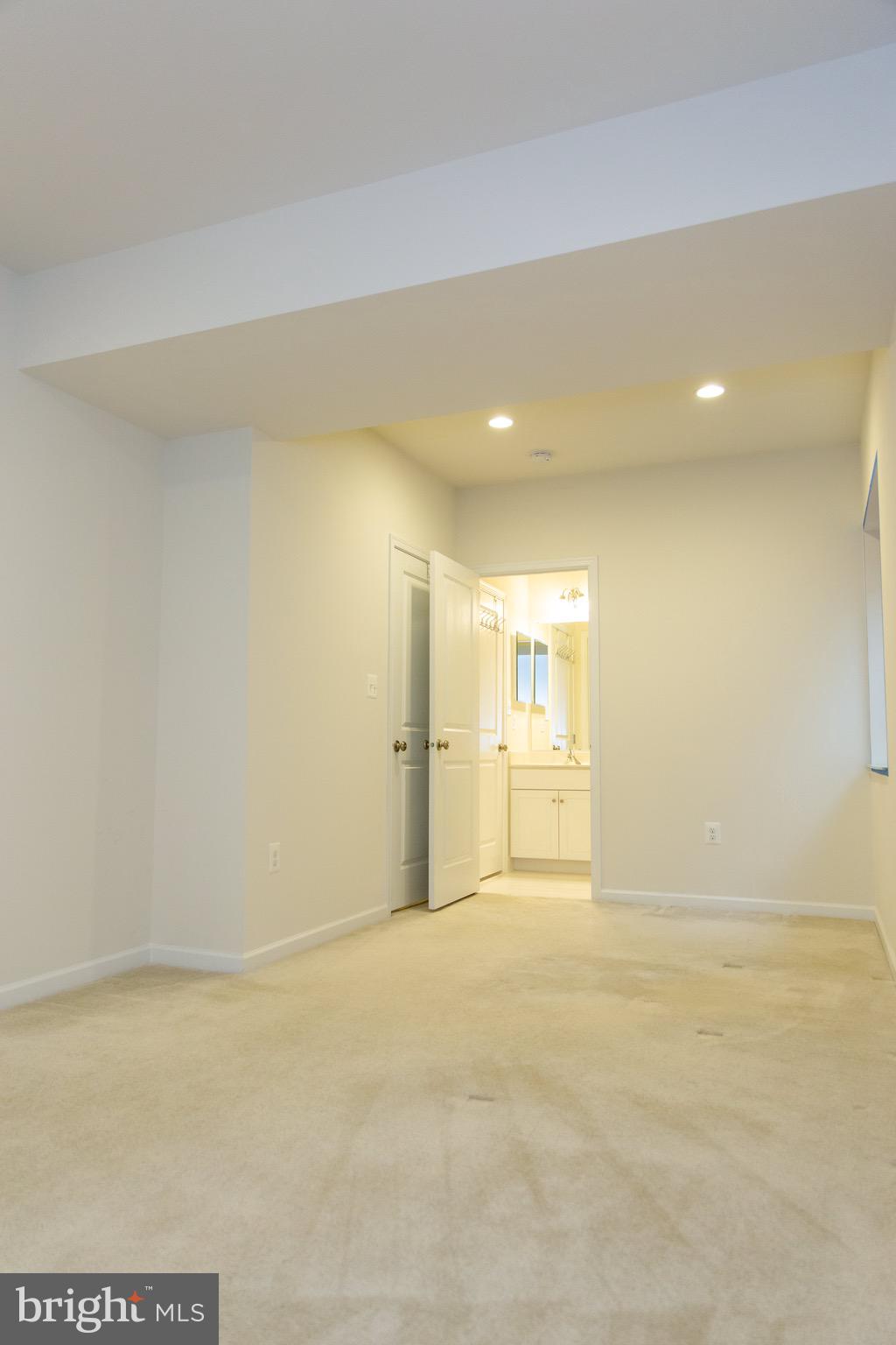 LENAH MILL - Residential