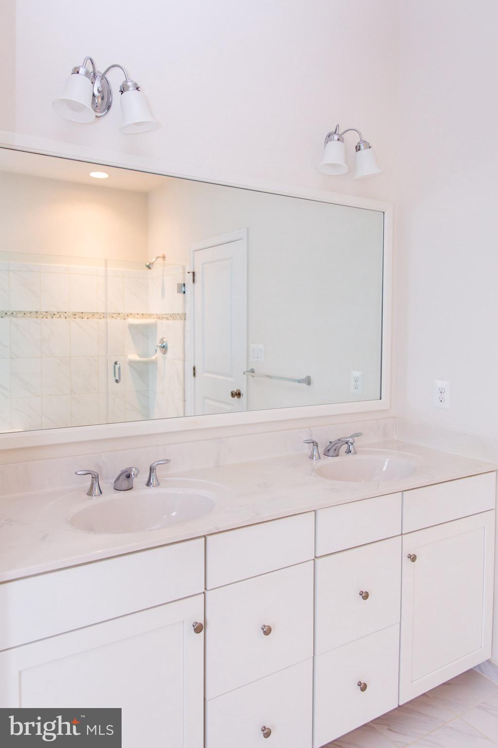 LENAH MILL - Residential