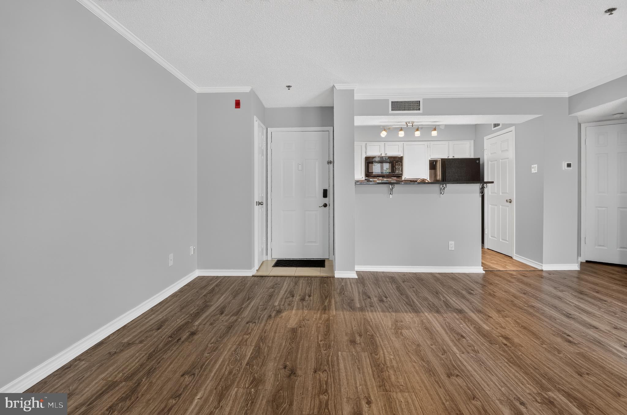 1504 LINCOLN WAY 308