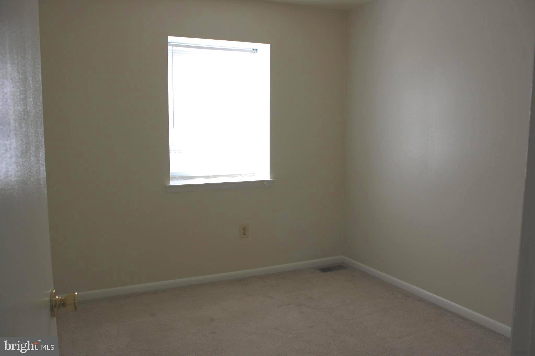 SOUTHGATE WOODS TOWNHOUSES - Residential Lease