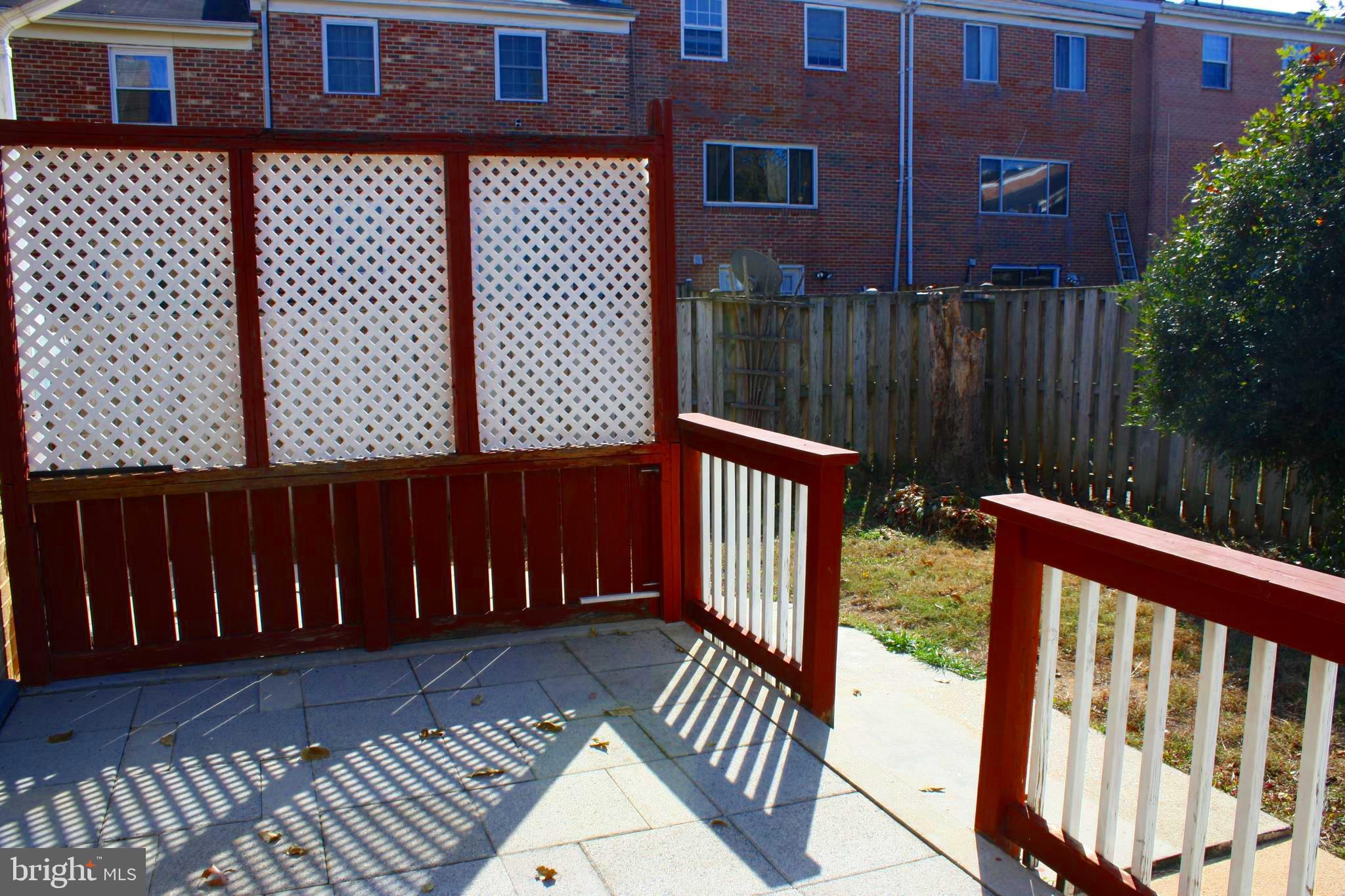 SOUTHGATE WOODS TOWNHOUSES - Residential Lease