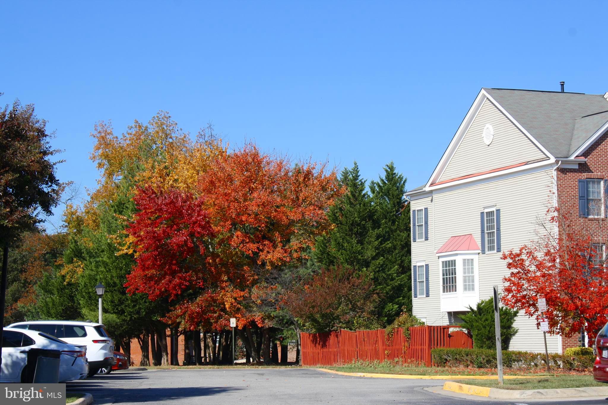 SOUTHGATE WOODS TOWNHOUSES - Residential Lease