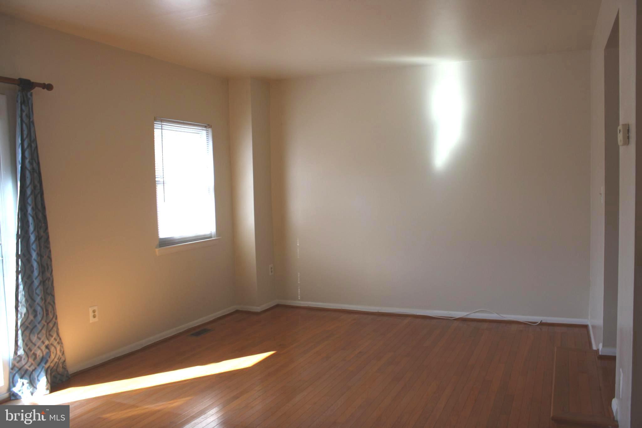 SOUTHGATE WOODS TOWNHOUSES - Residential Lease