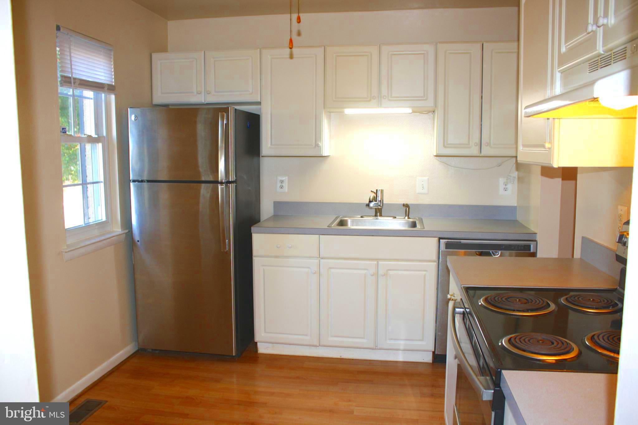 SOUTHGATE WOODS TOWNHOUSES - Residential Lease