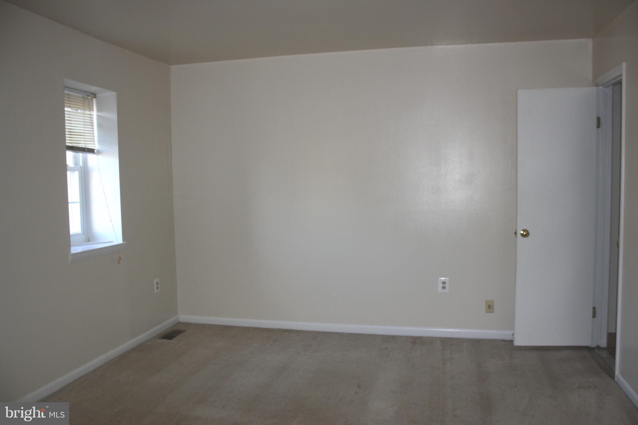 SOUTHGATE WOODS TOWNHOUSES - Residential Lease