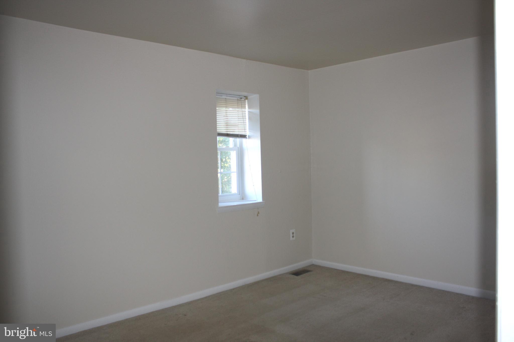 SOUTHGATE WOODS TOWNHOUSES - Residential Lease