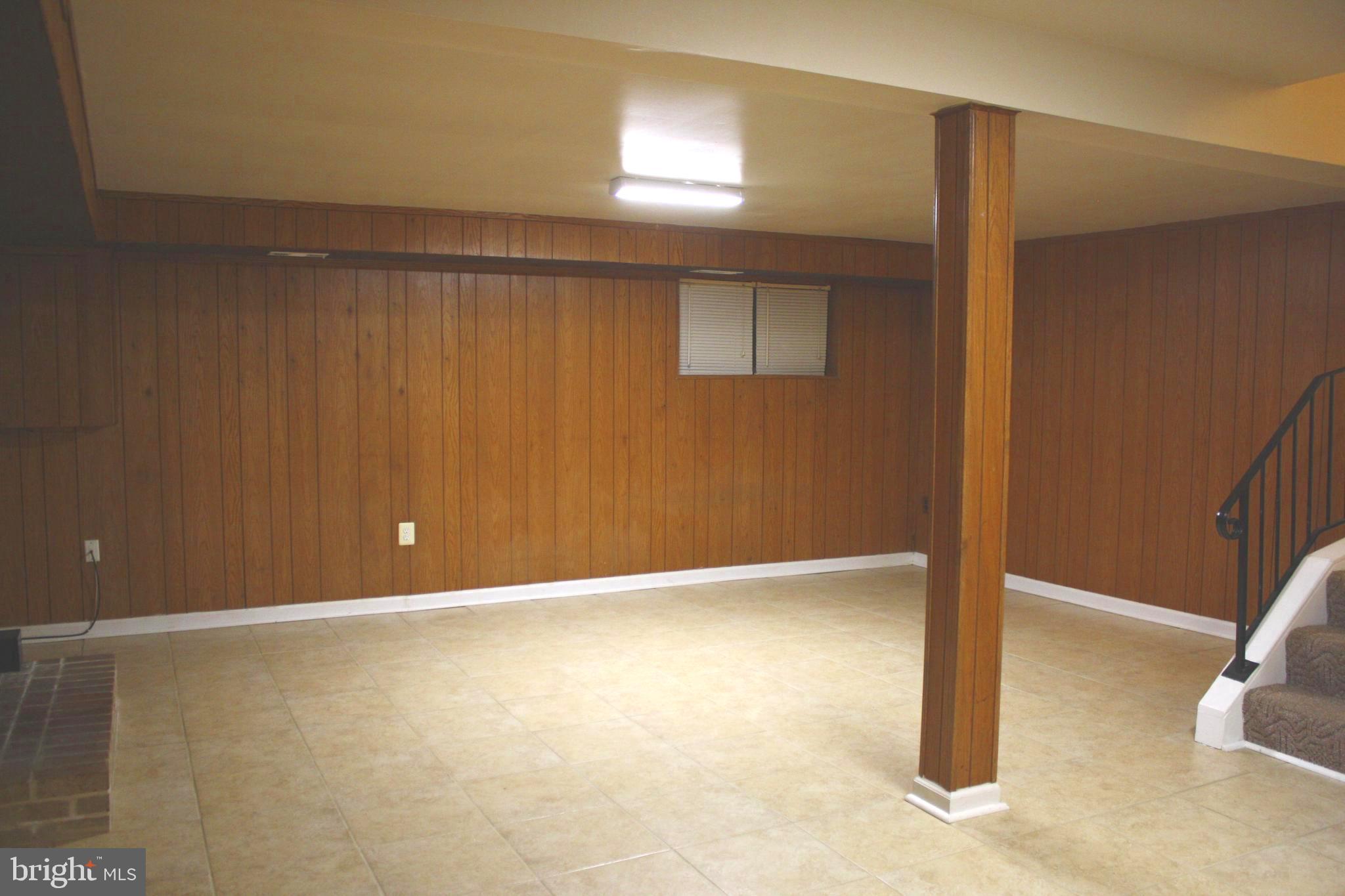 SOUTHGATE WOODS TOWNHOUSES - Residential Lease