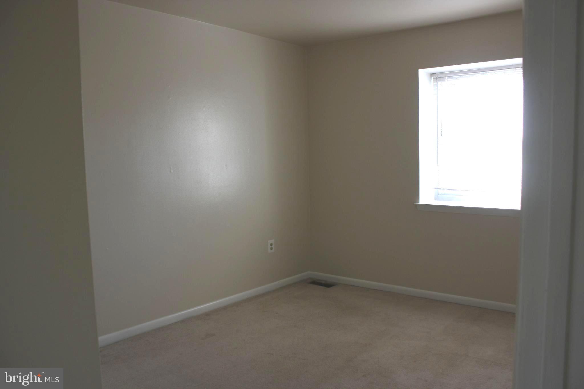 SOUTHGATE WOODS TOWNHOUSES - Residential Lease