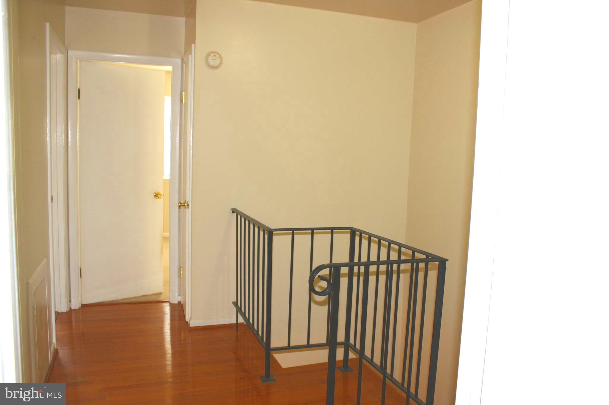 SOUTHGATE WOODS TOWNHOUSES - Residential Lease