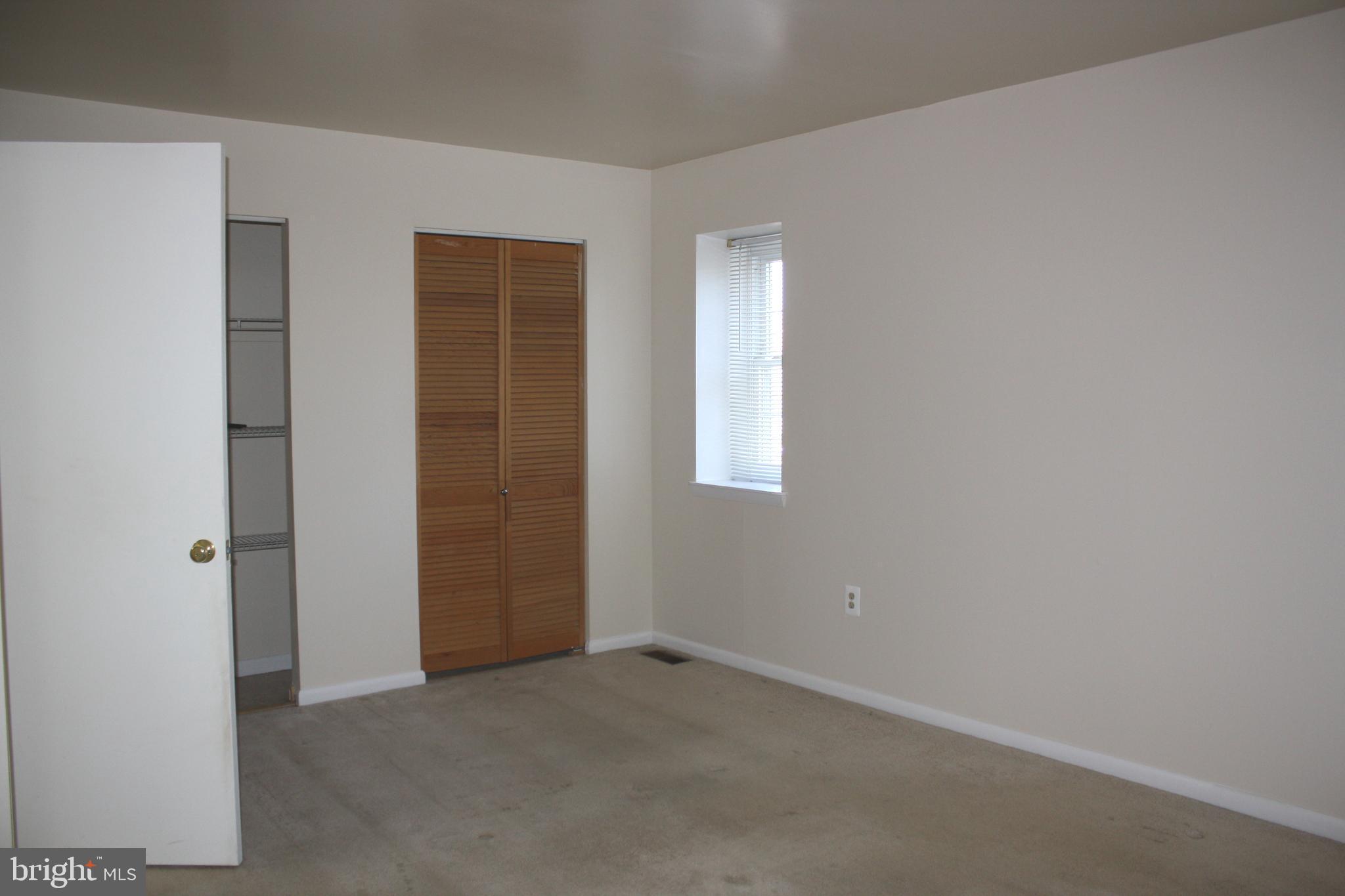 SOUTHGATE WOODS TOWNHOUSES - Residential Lease