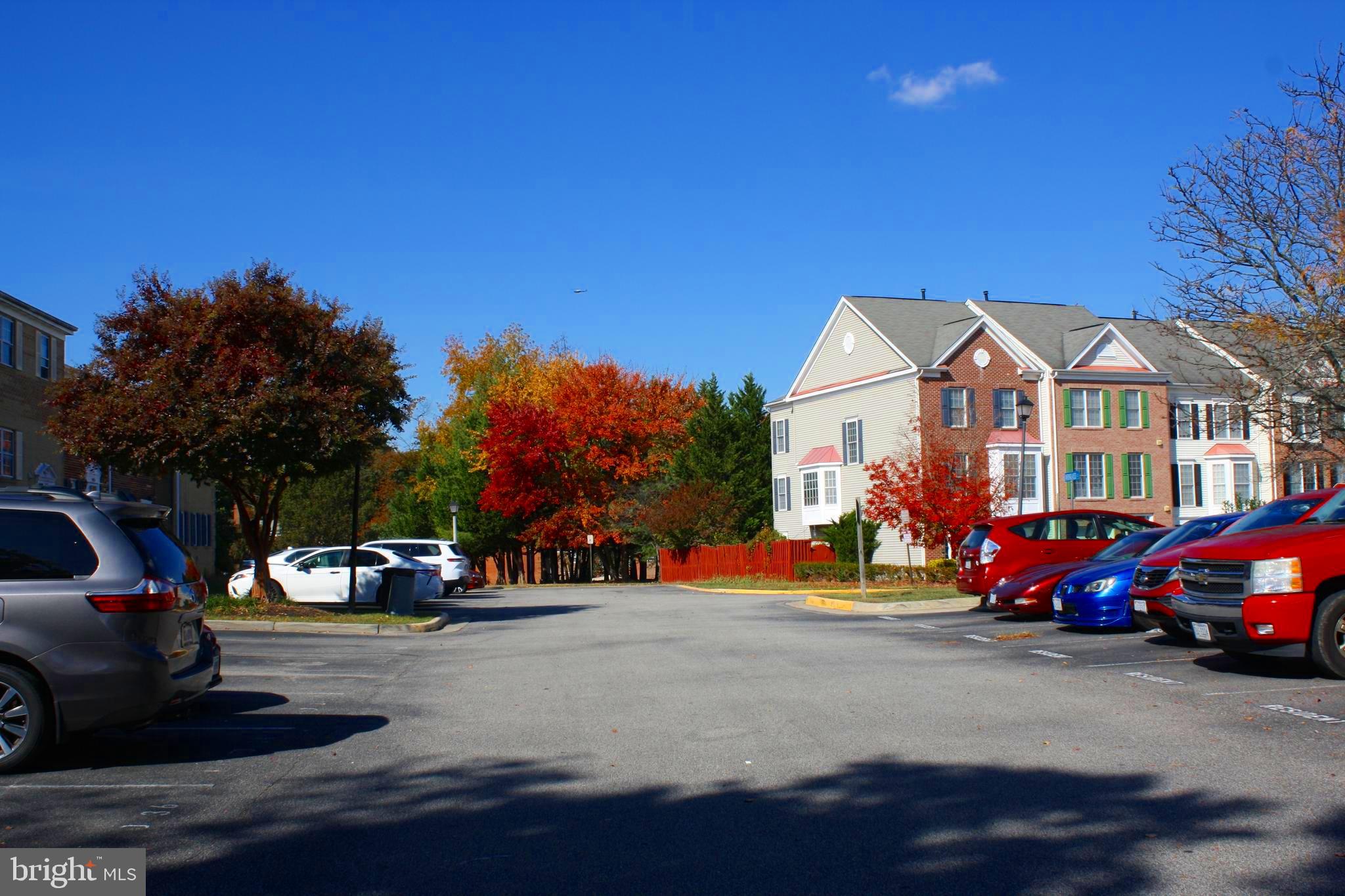 SOUTHGATE WOODS TOWNHOUSES - Residential Lease