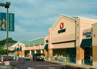 DEEPWOOD - Residential Lease