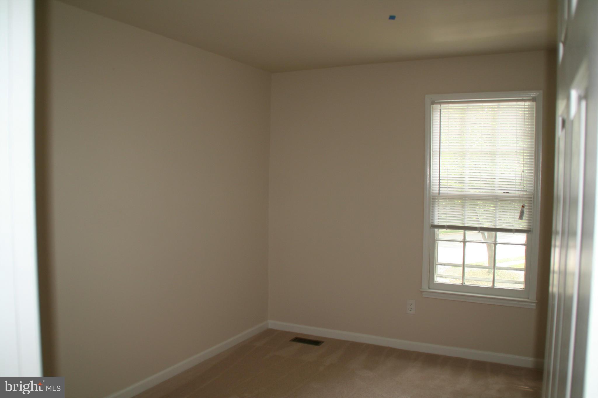 DEEPWOOD - Residential Lease