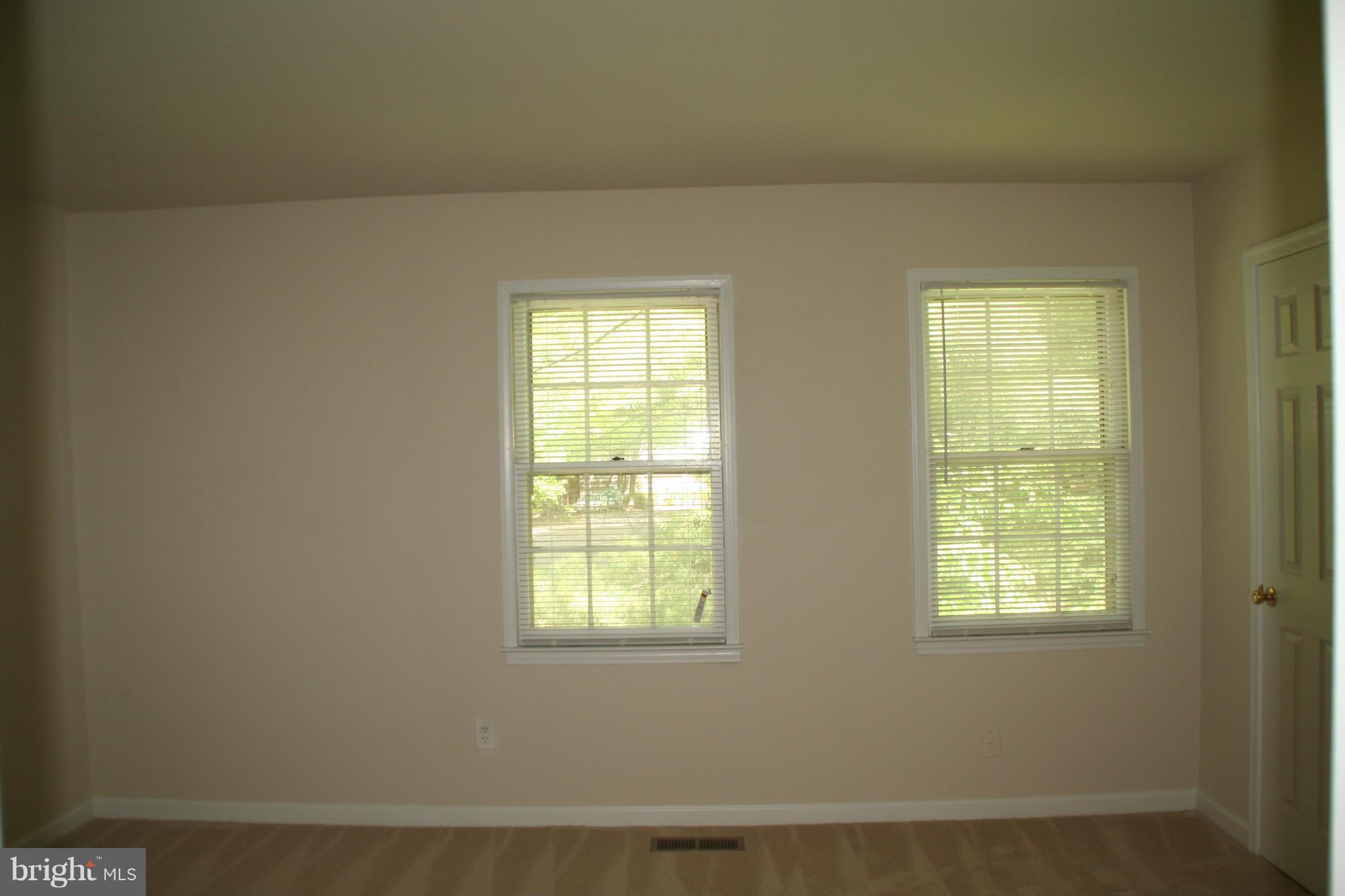 DEEPWOOD - Residential Lease