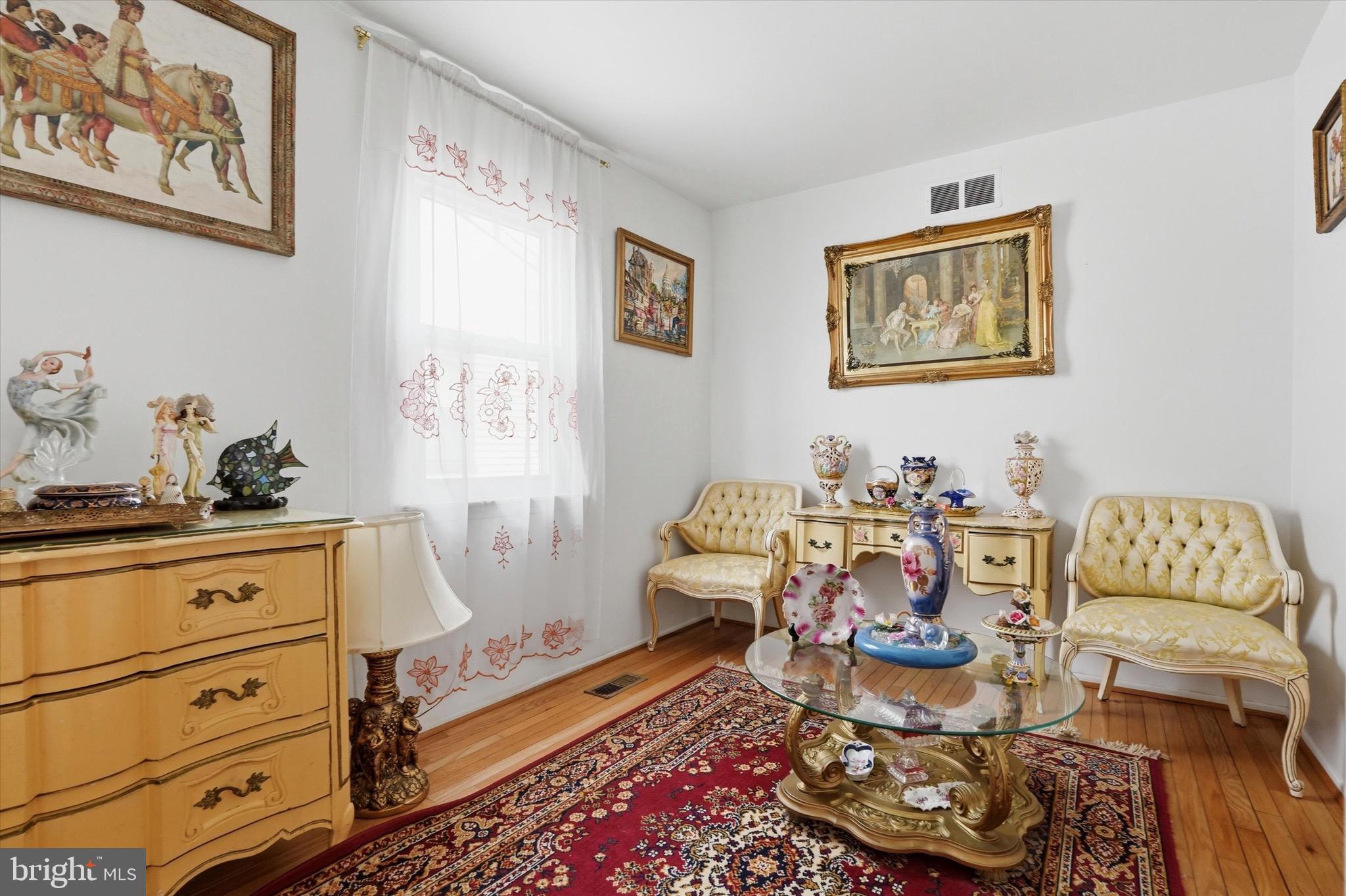 SOMERTON - Residential