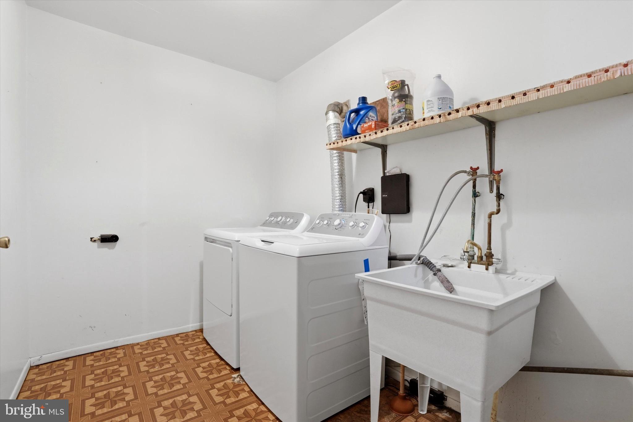 SOMERTON - Residential