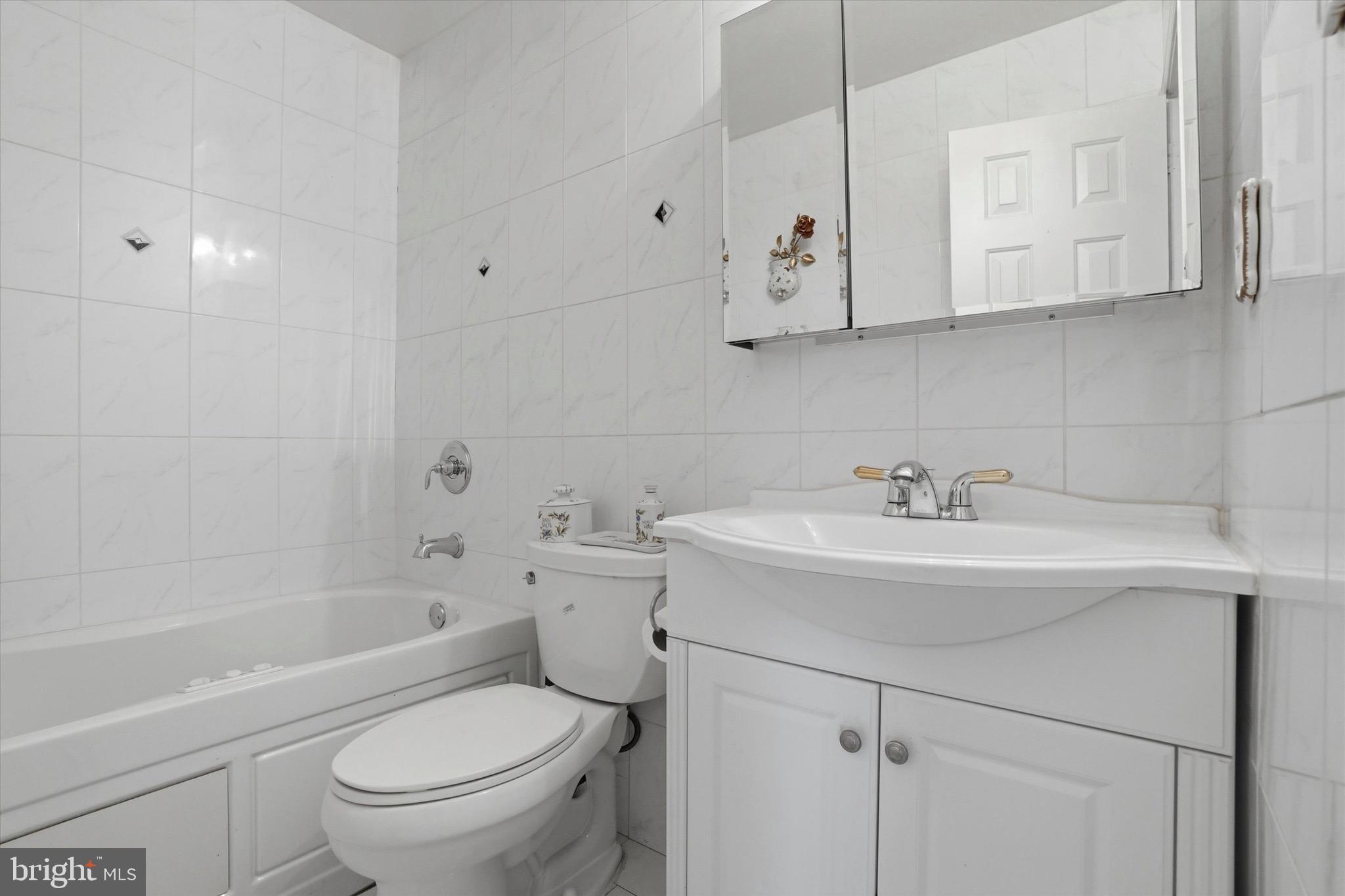 SOMERTON - Residential