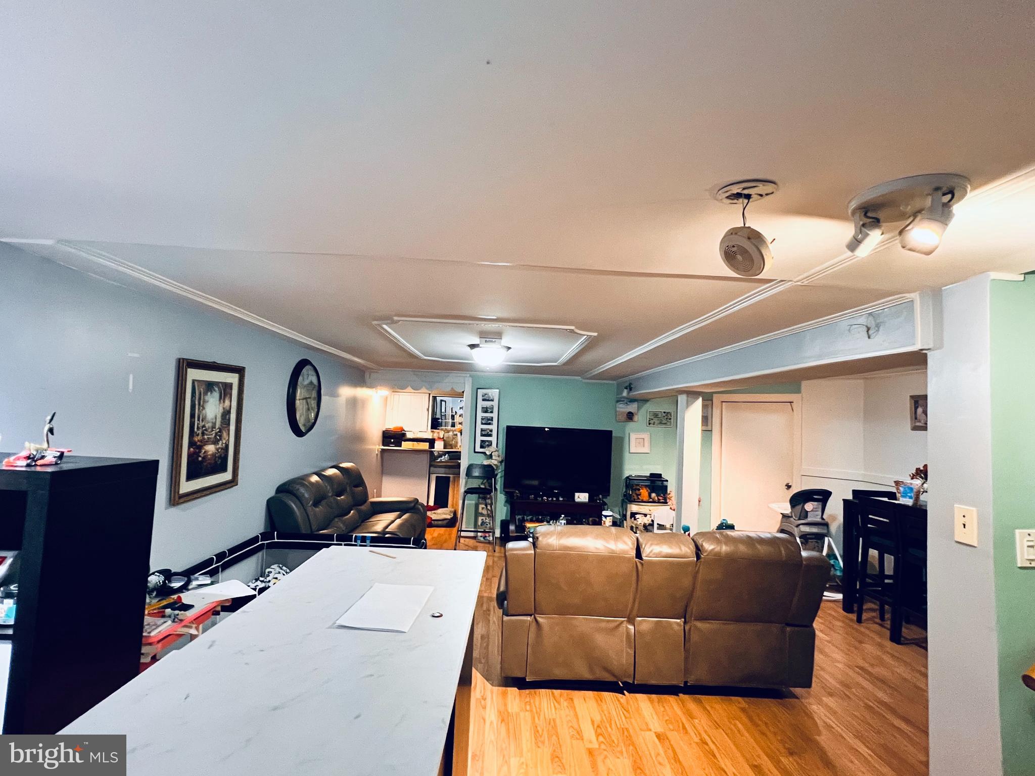 COOL SPRING - Residential