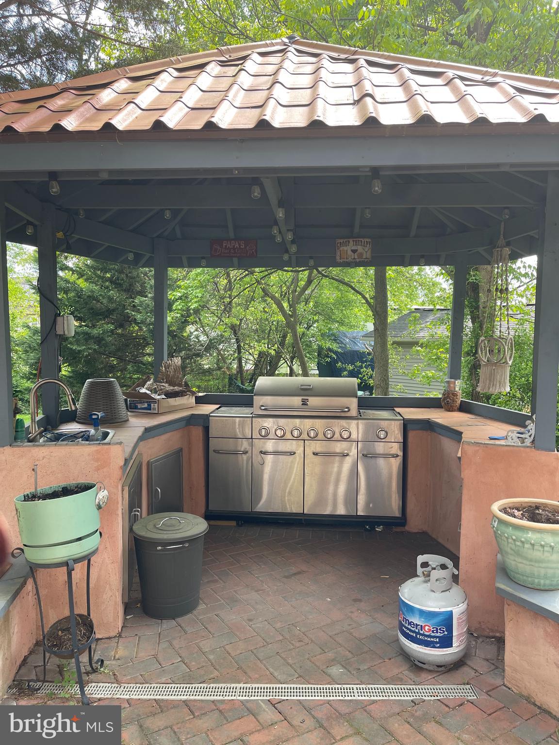 COOL SPRING - Residential