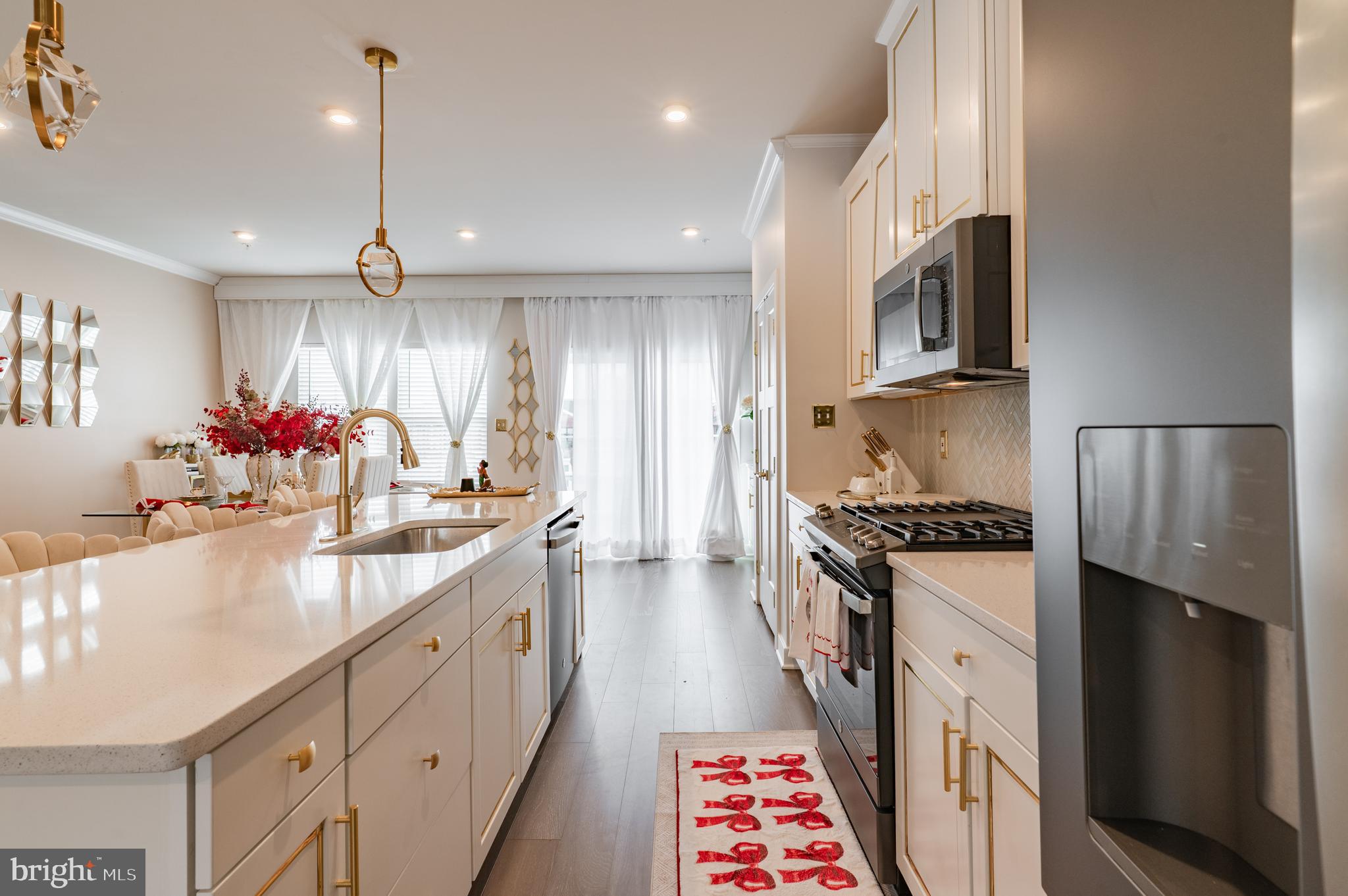 DUBLIN CROSSING - Residential