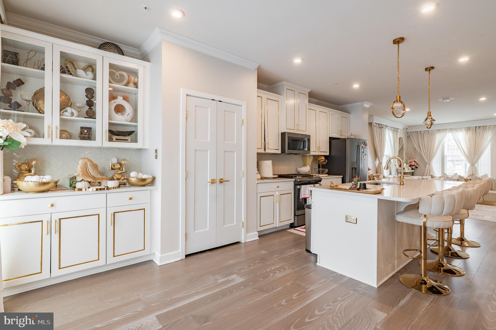 DUBLIN CROSSING - Residential