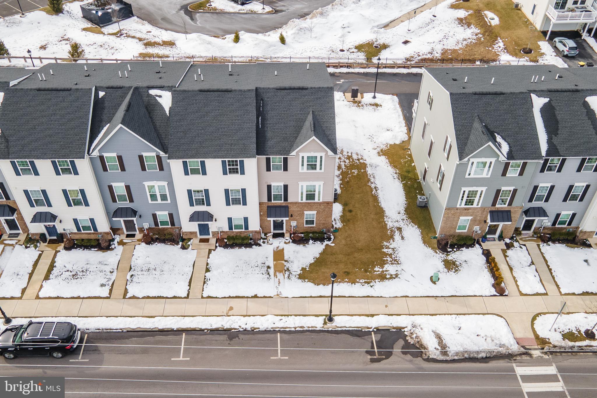 DUBLIN CROSSING - Residential