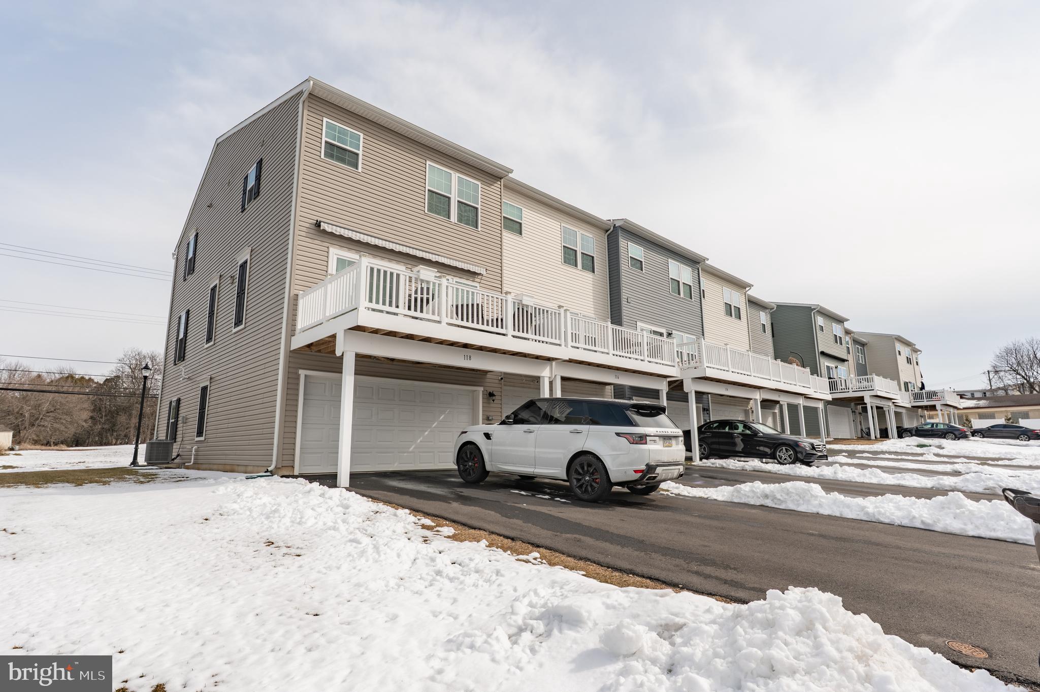 DUBLIN CROSSING - Residential