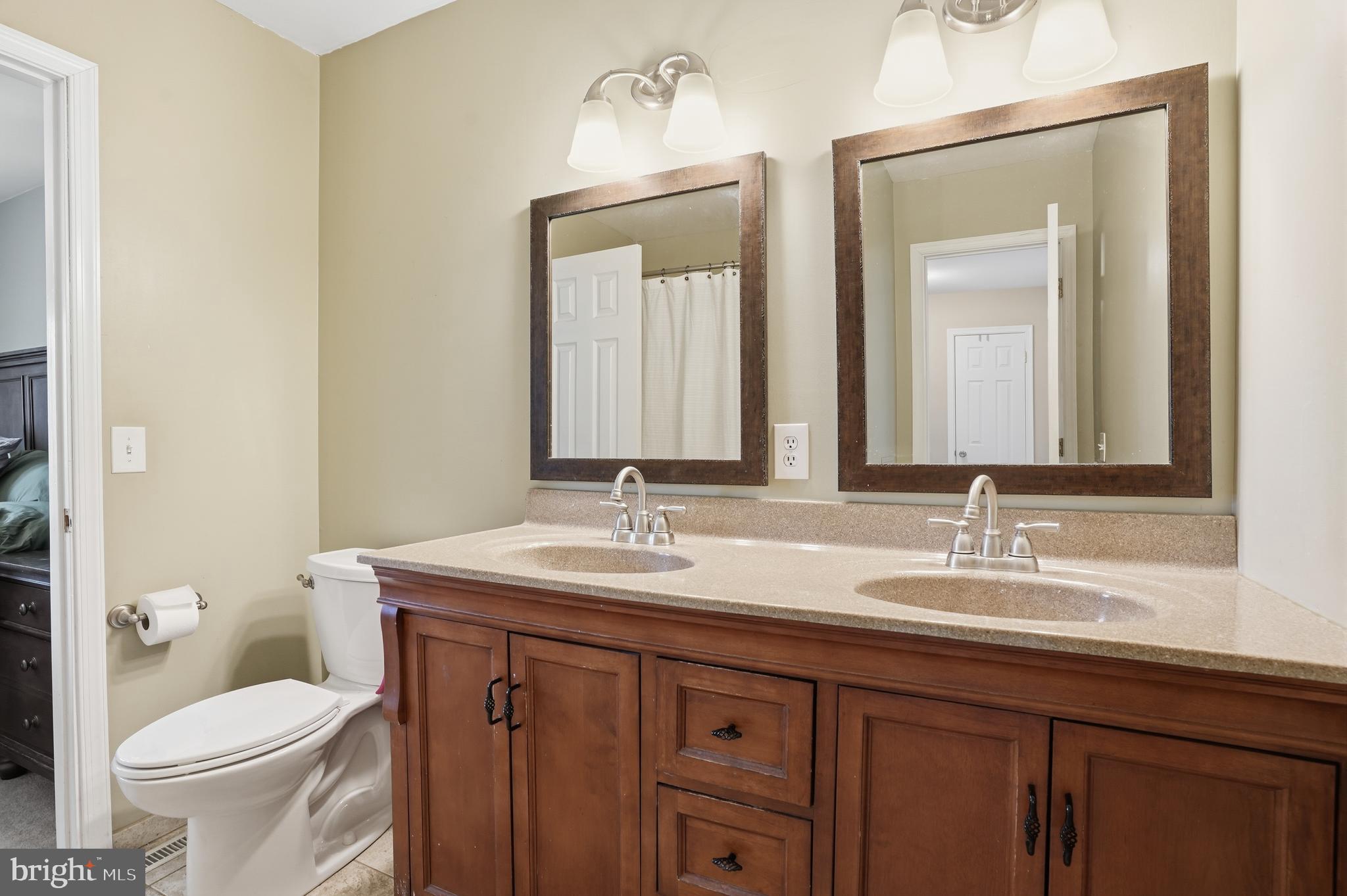 THE HIGHLANDS - Residential