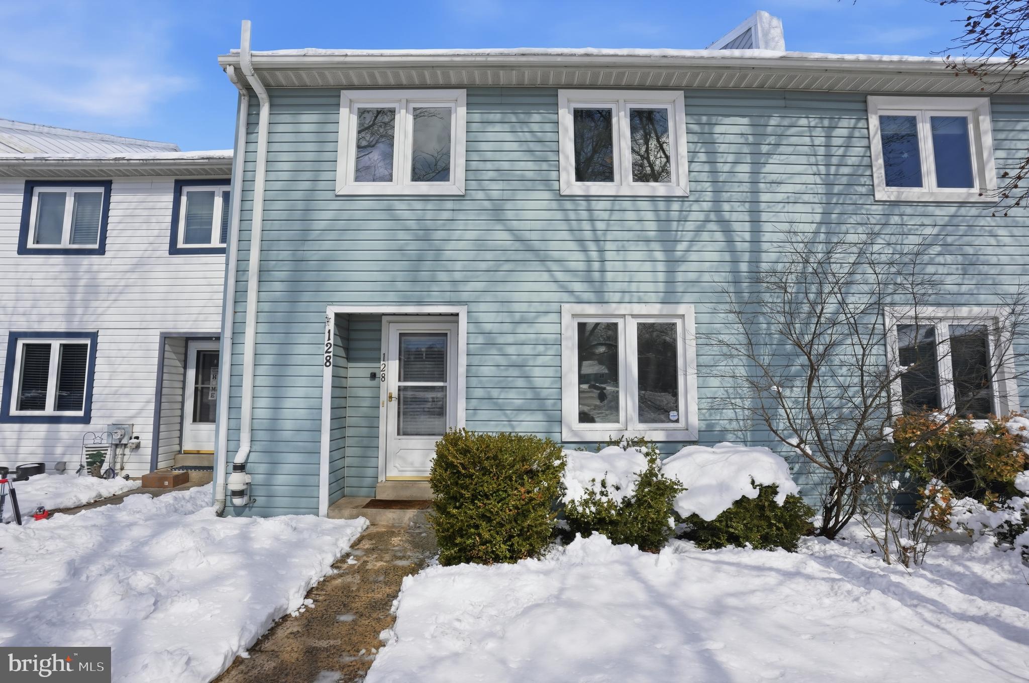 THE HIGHLANDS - Residential