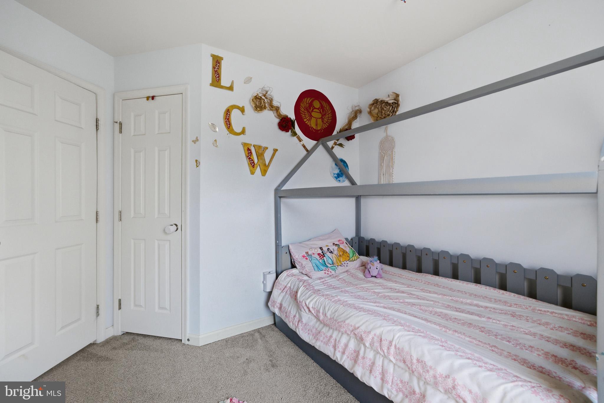 WINDMILL CROSSING - Residential