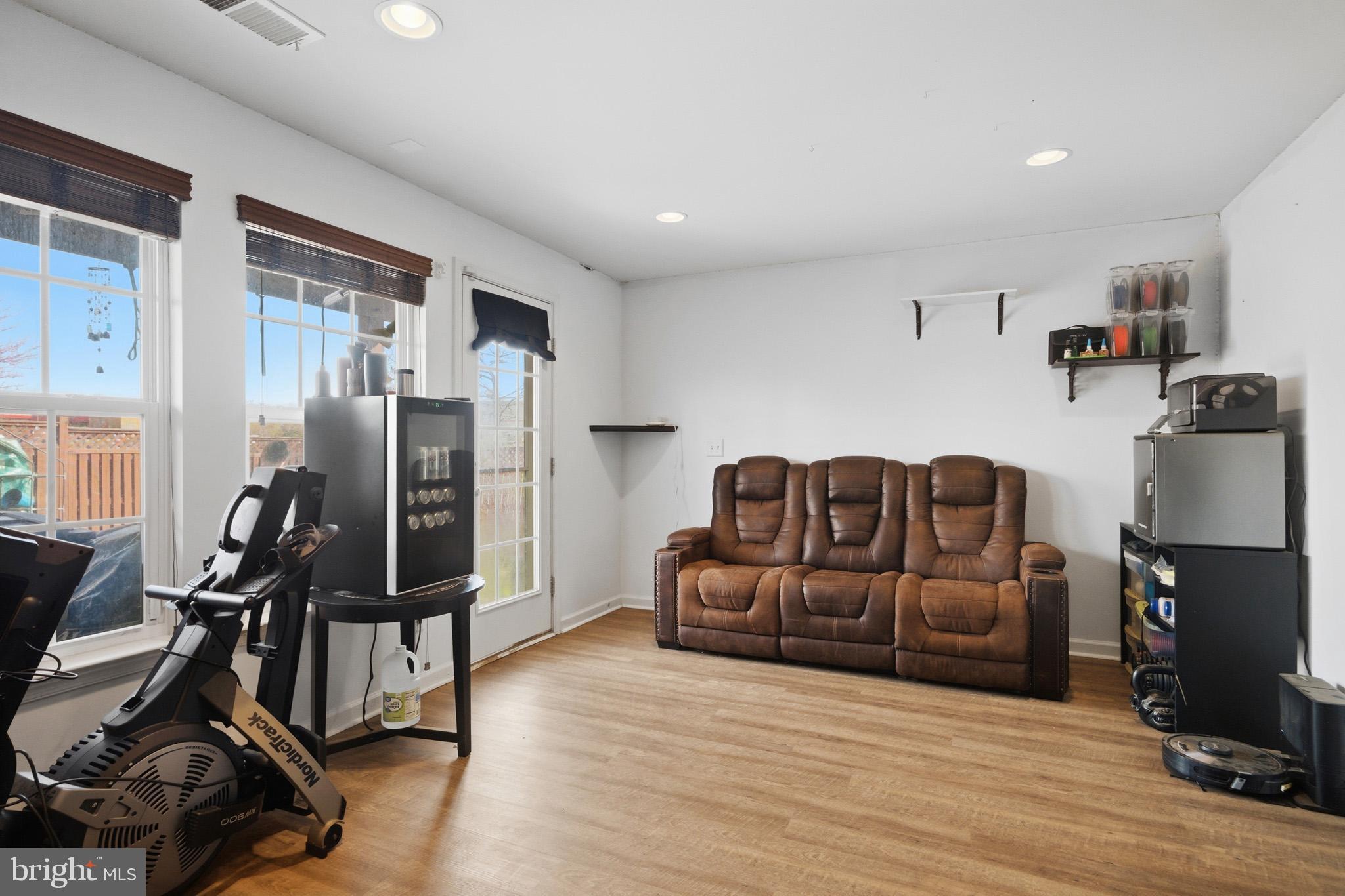 WINDMILL CROSSING - Residential