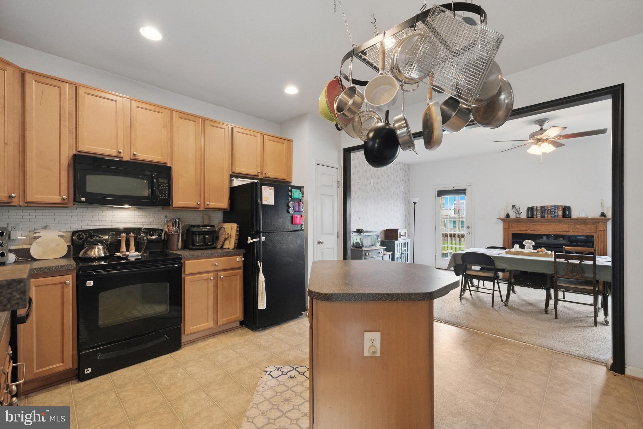 WINDMILL CROSSING - Residential