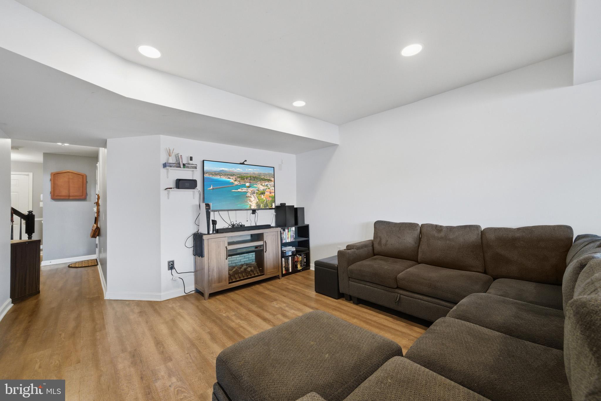 WINDMILL CROSSING - Residential