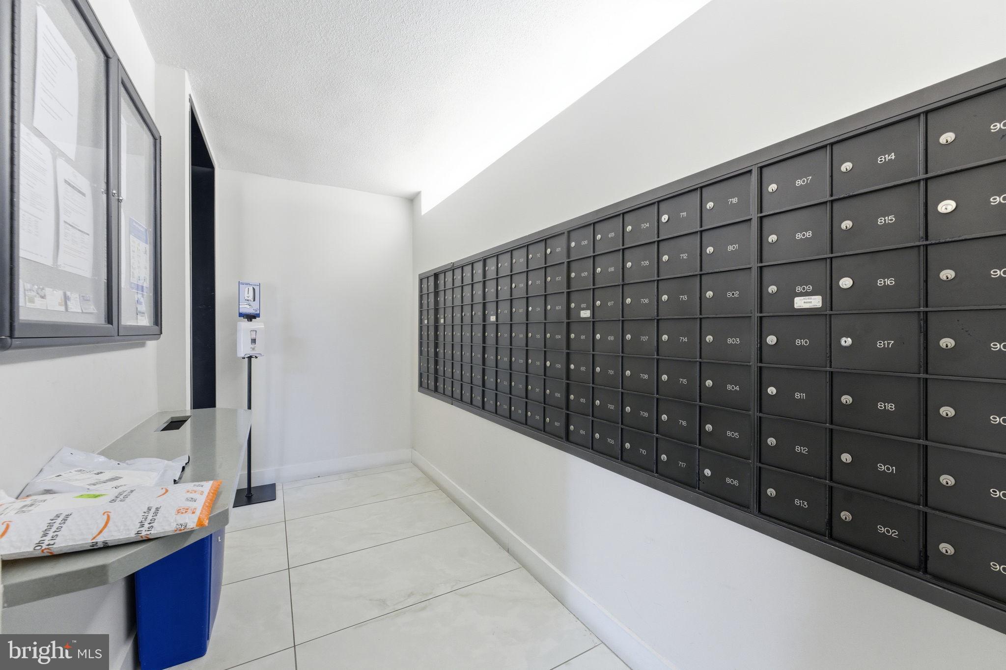 CRESCENT PLAZA - Residential