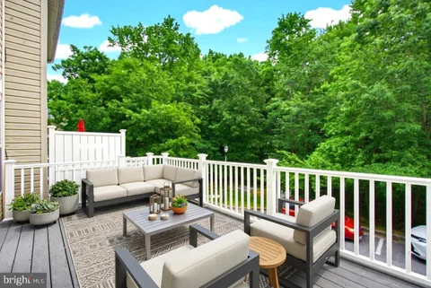 MLS: MDBC2163896