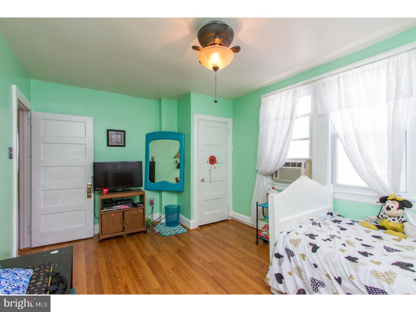 BEVERLY HILLS - Residential