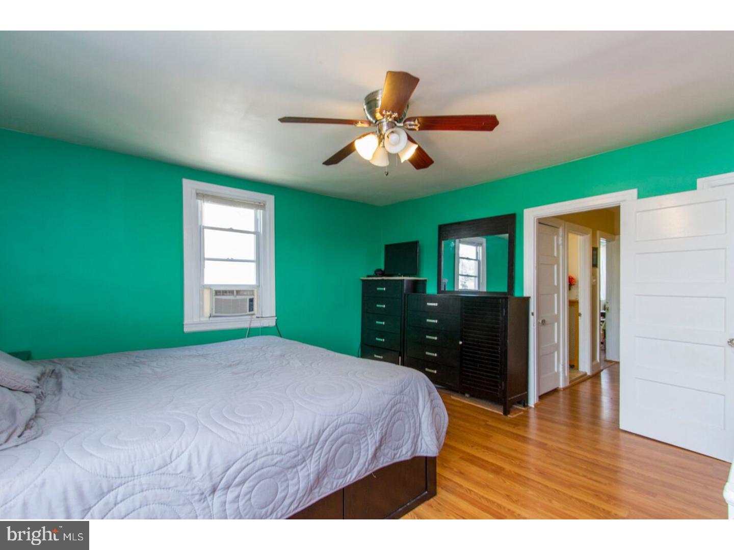 BEVERLY HILLS - Residential