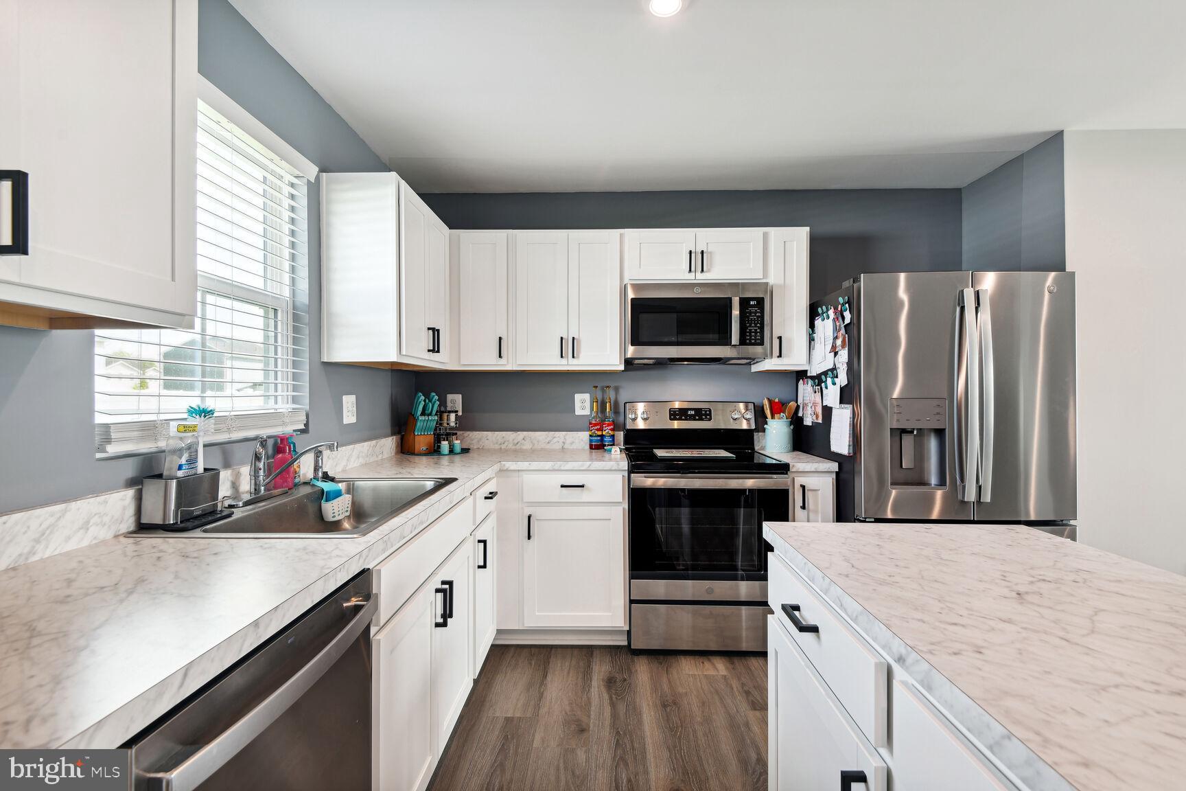 HERON POINT - Residential