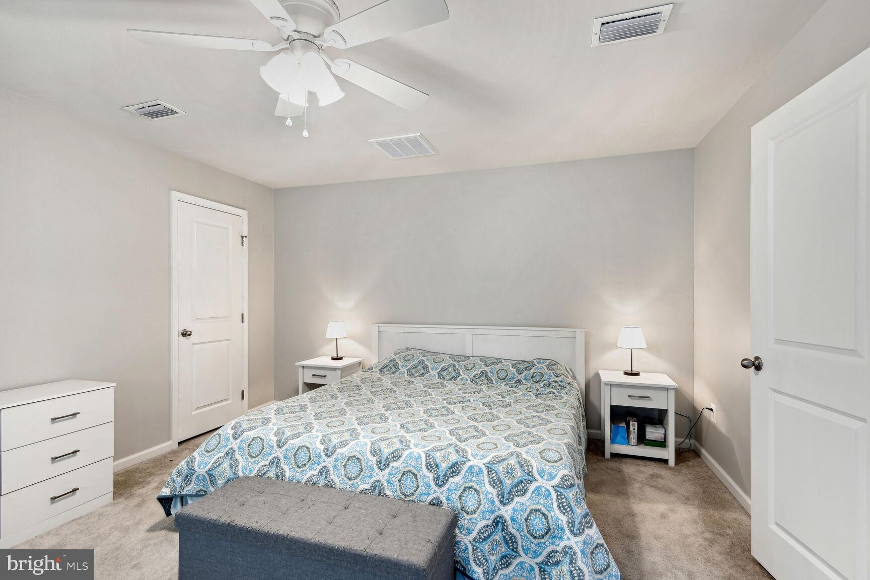 HERON POINT - Residential