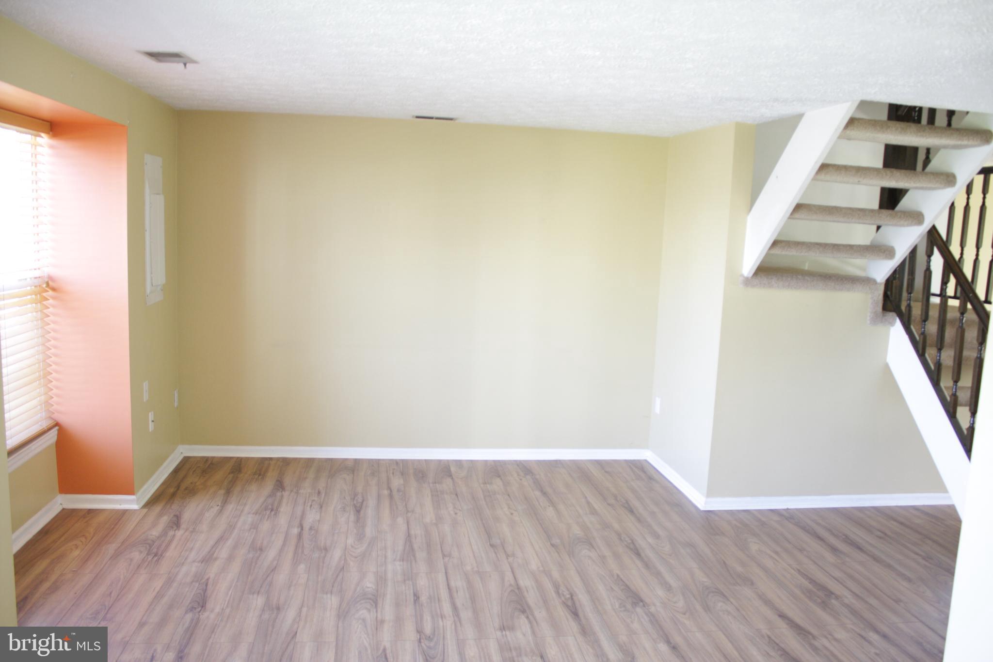 HILLCREST ORCHARDS - Residential