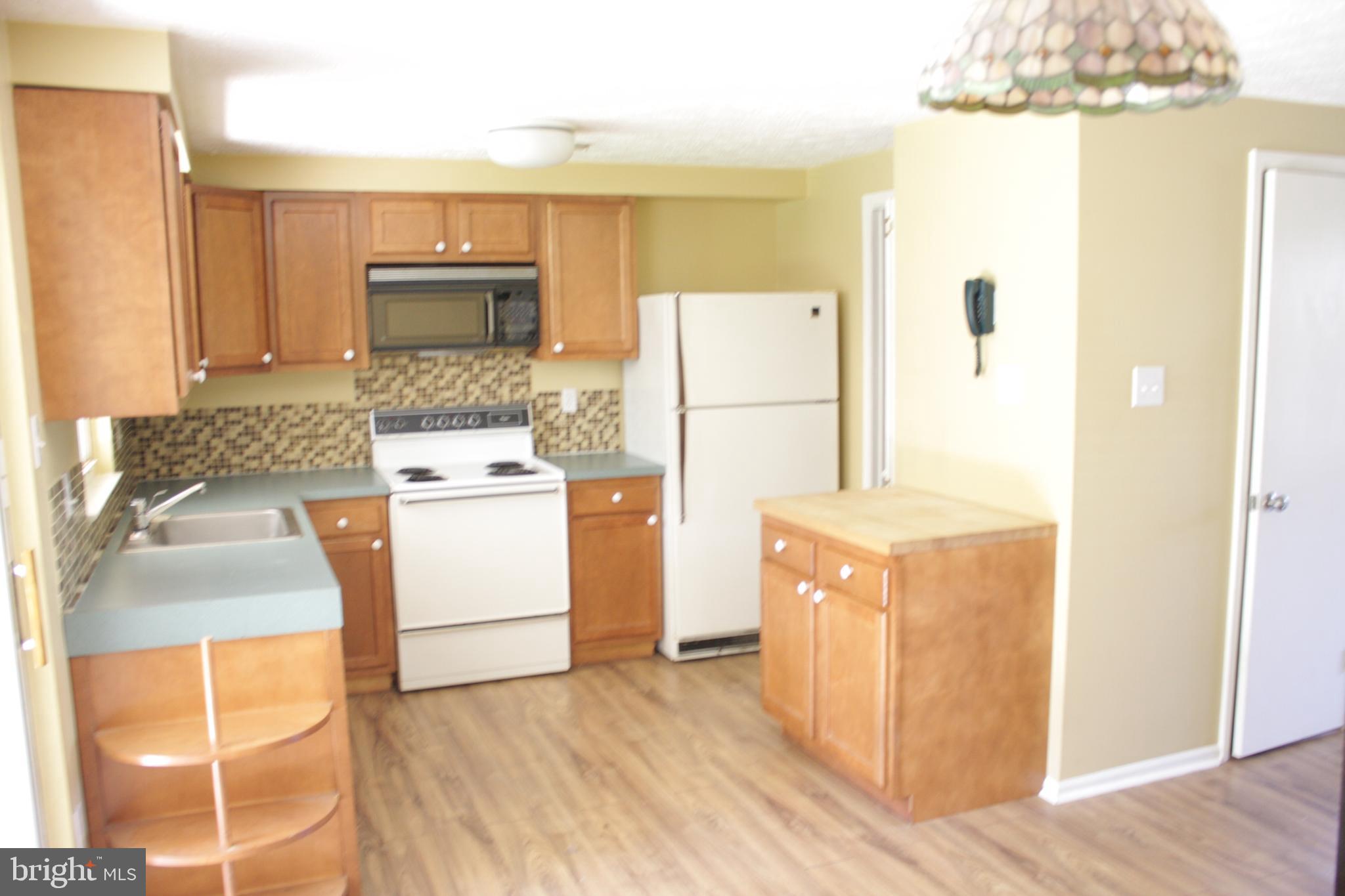 HILLCREST ORCHARDS - Residential