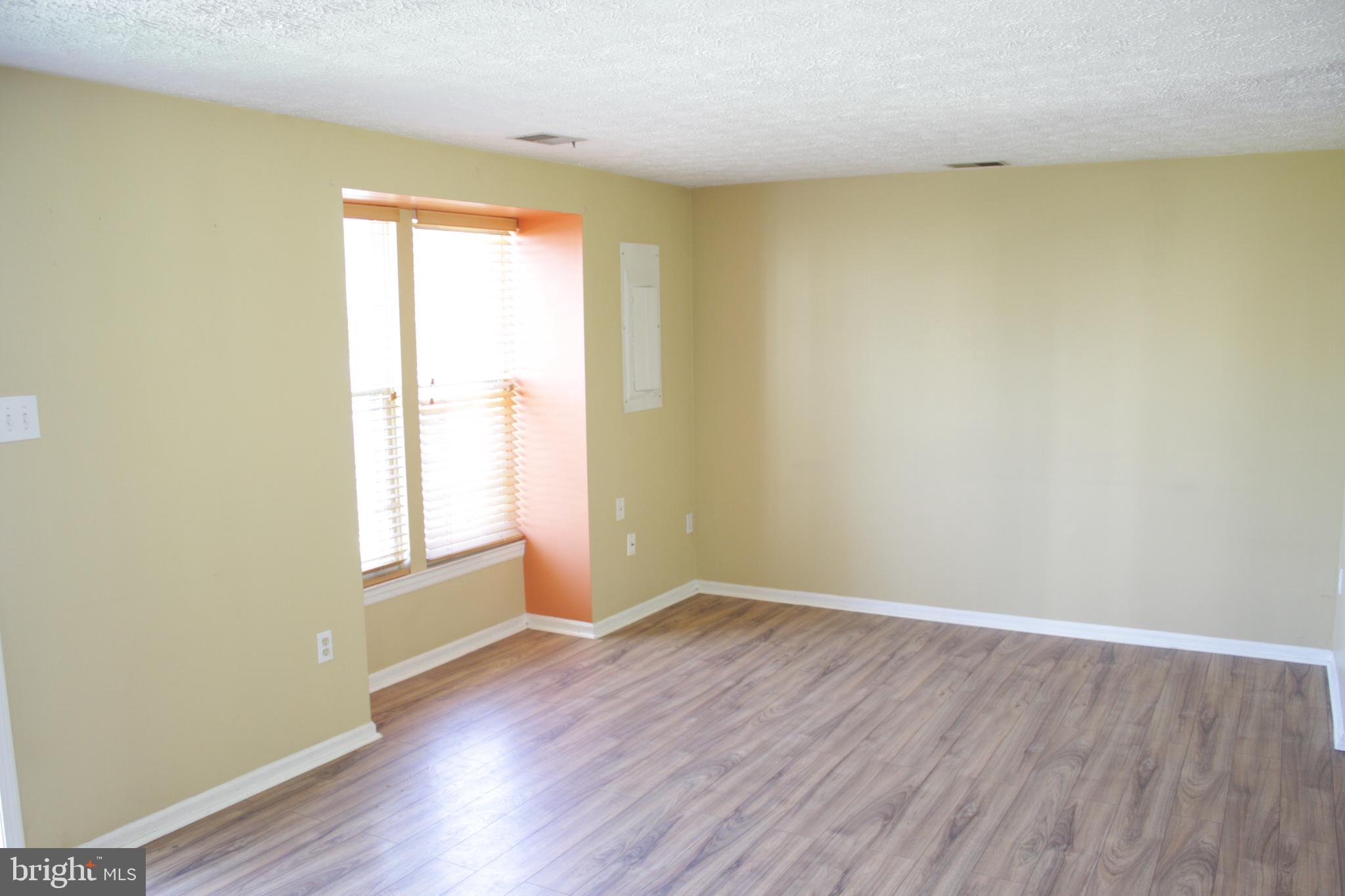 HILLCREST ORCHARDS - Residential