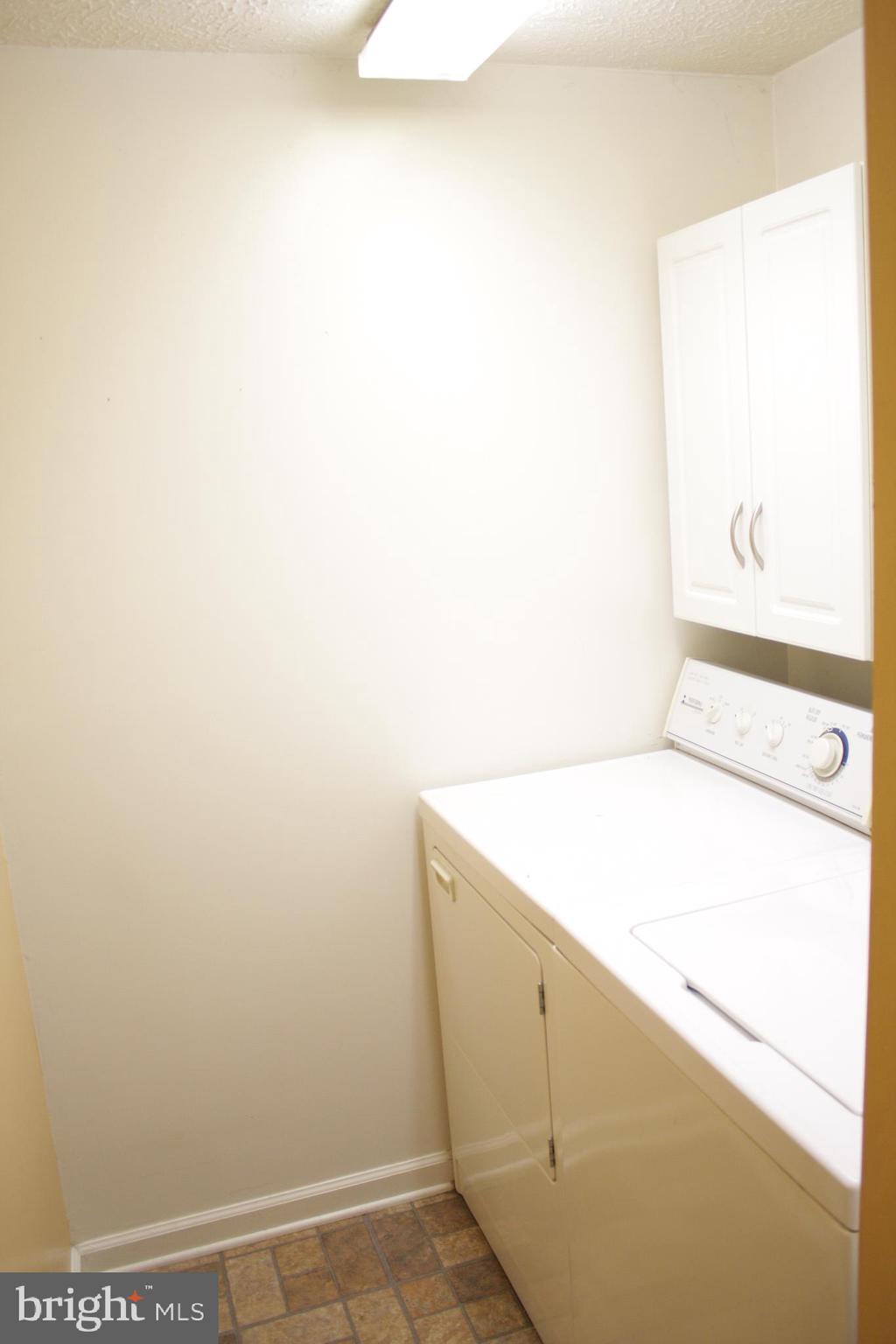 HILLCREST ORCHARDS - Residential