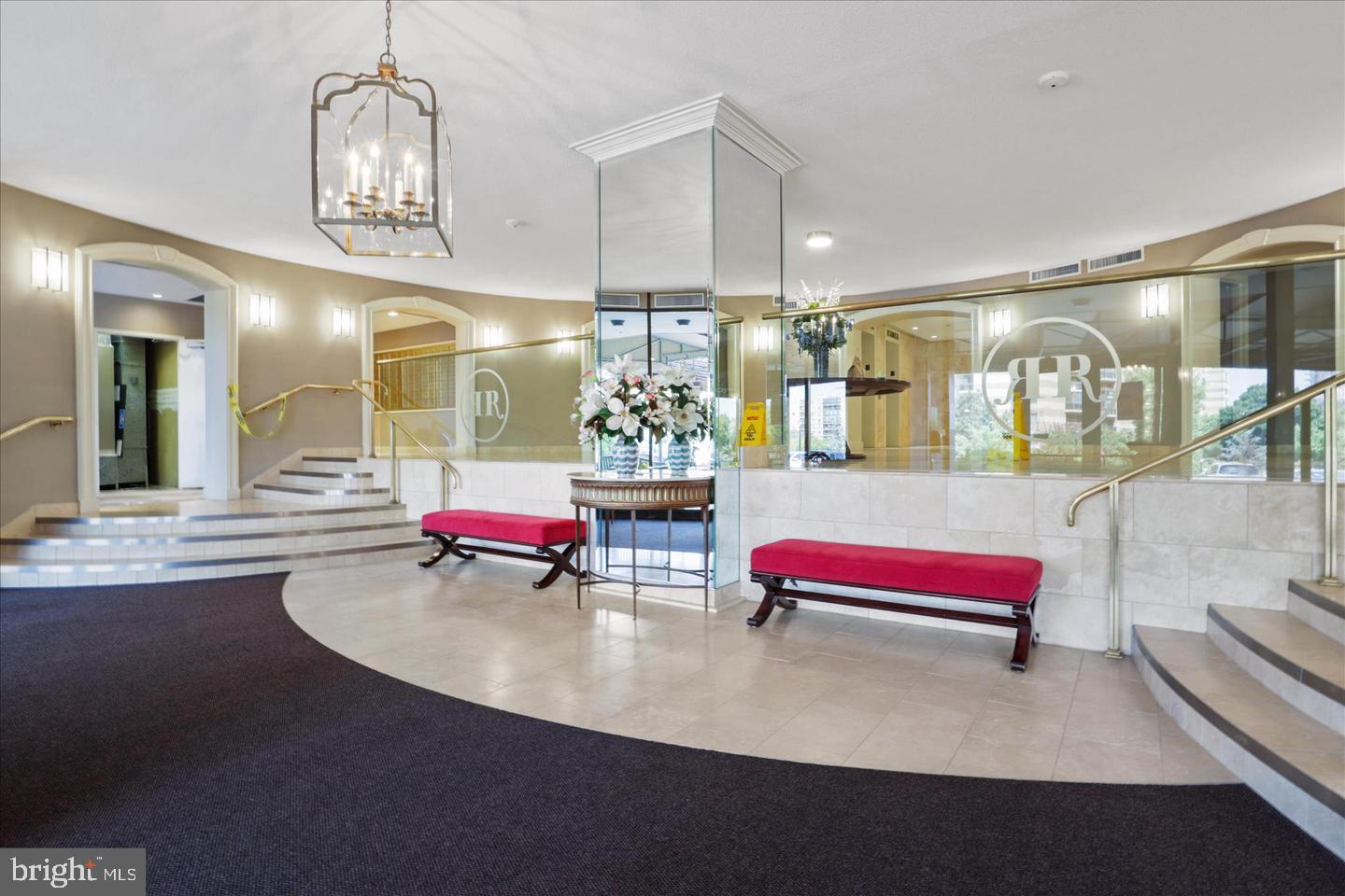 ROTONDA - Residential