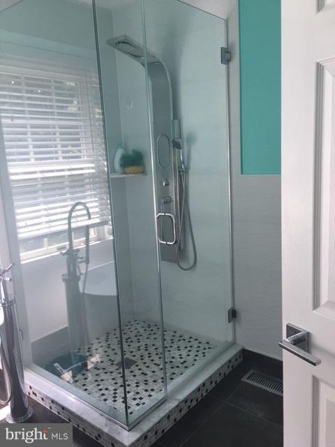 GREENE TREE - Residential