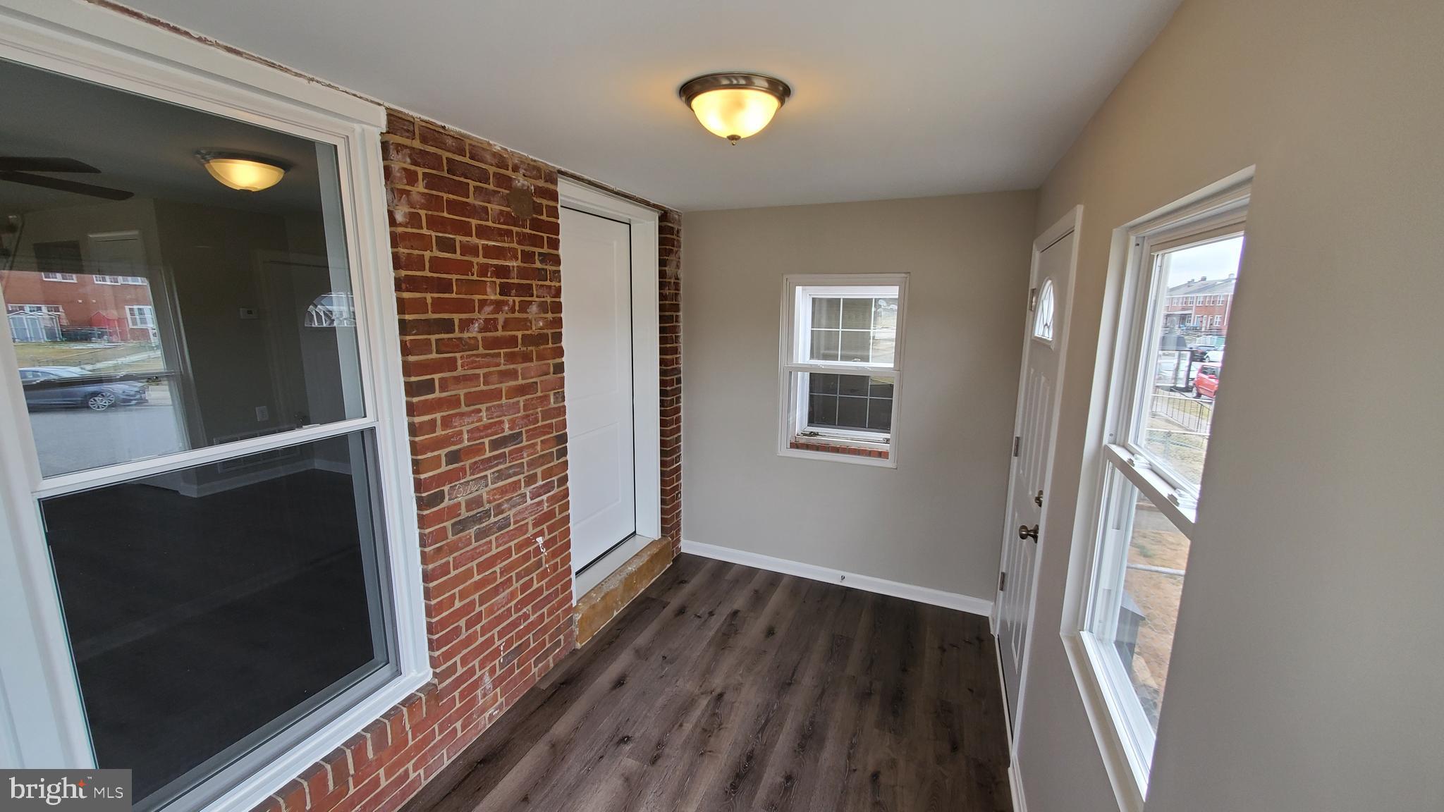 NORTH POINT VILLAGE - Residential Lease