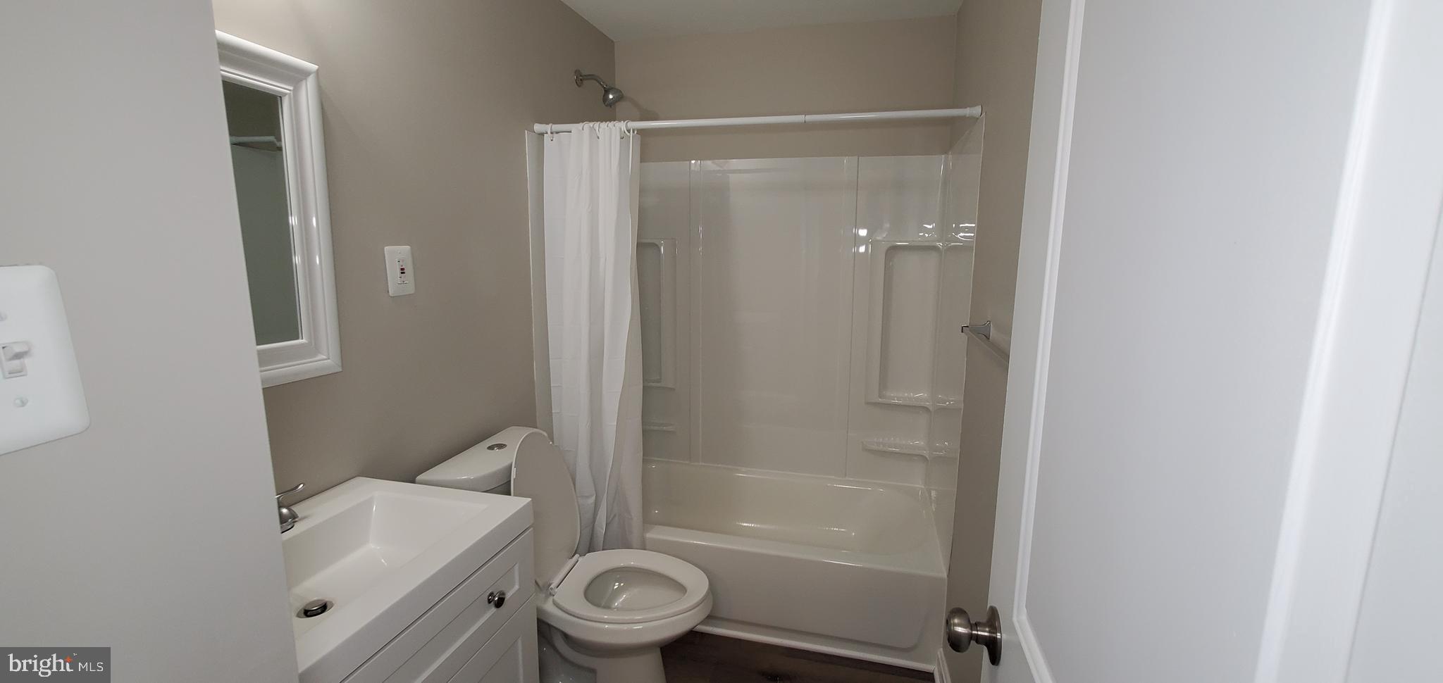 NORTH POINT VILLAGE - Residential Lease