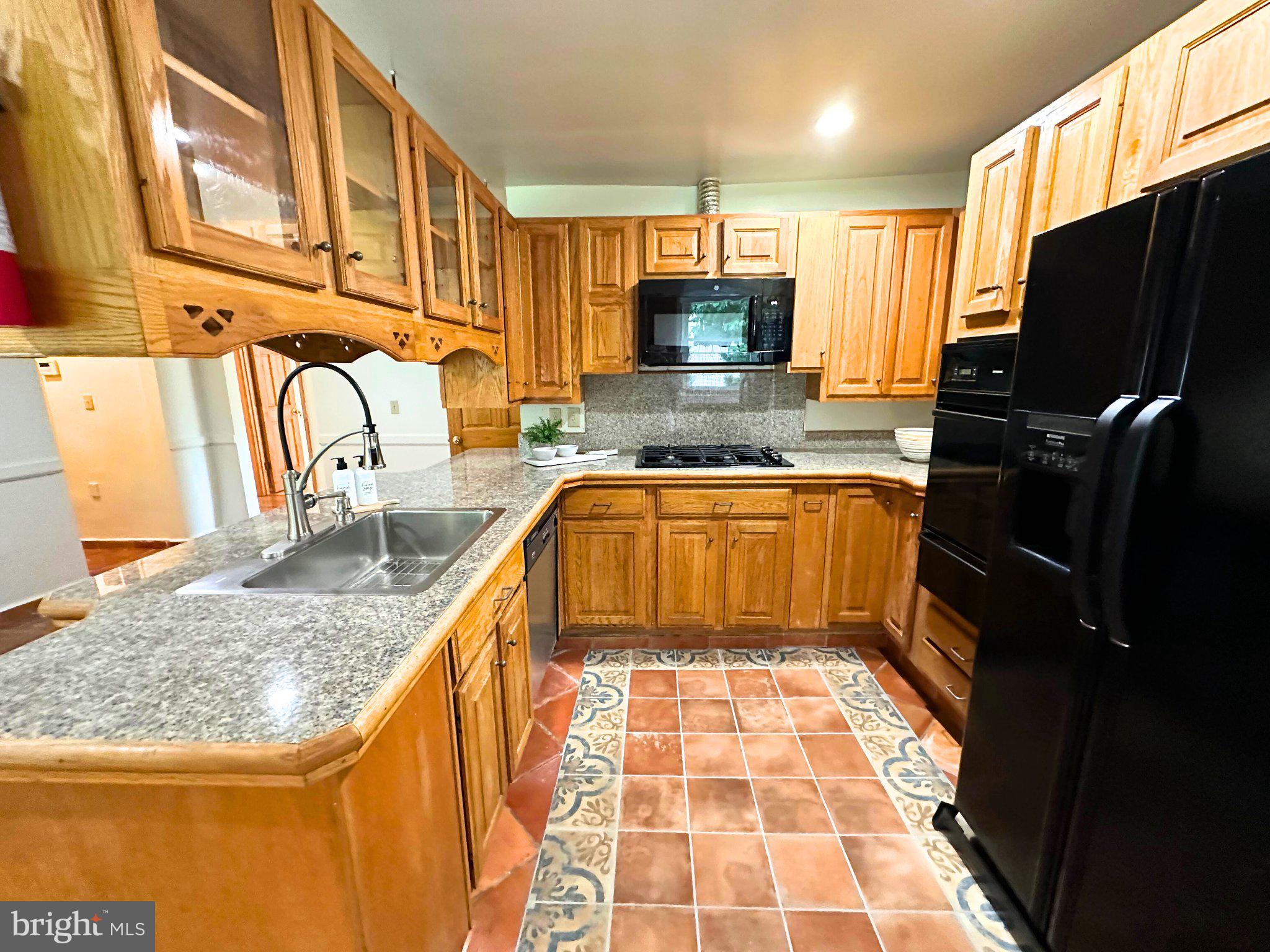 6312 OLD DOMINION DRIVE