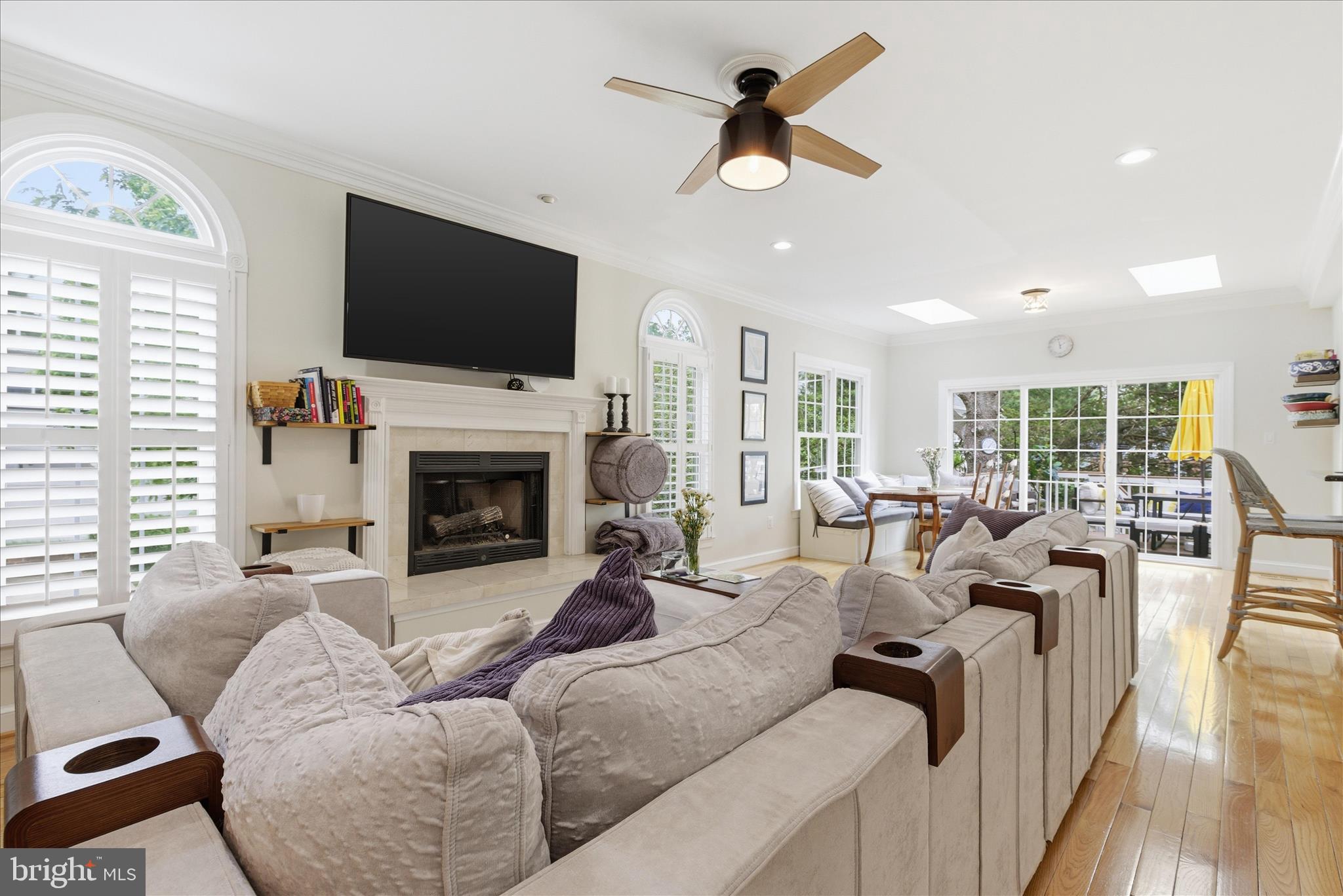 BEVERLY MANOR - Residential